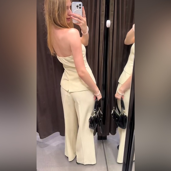 ZARA BUTTONED VEST TOP - Picture 12 of 17